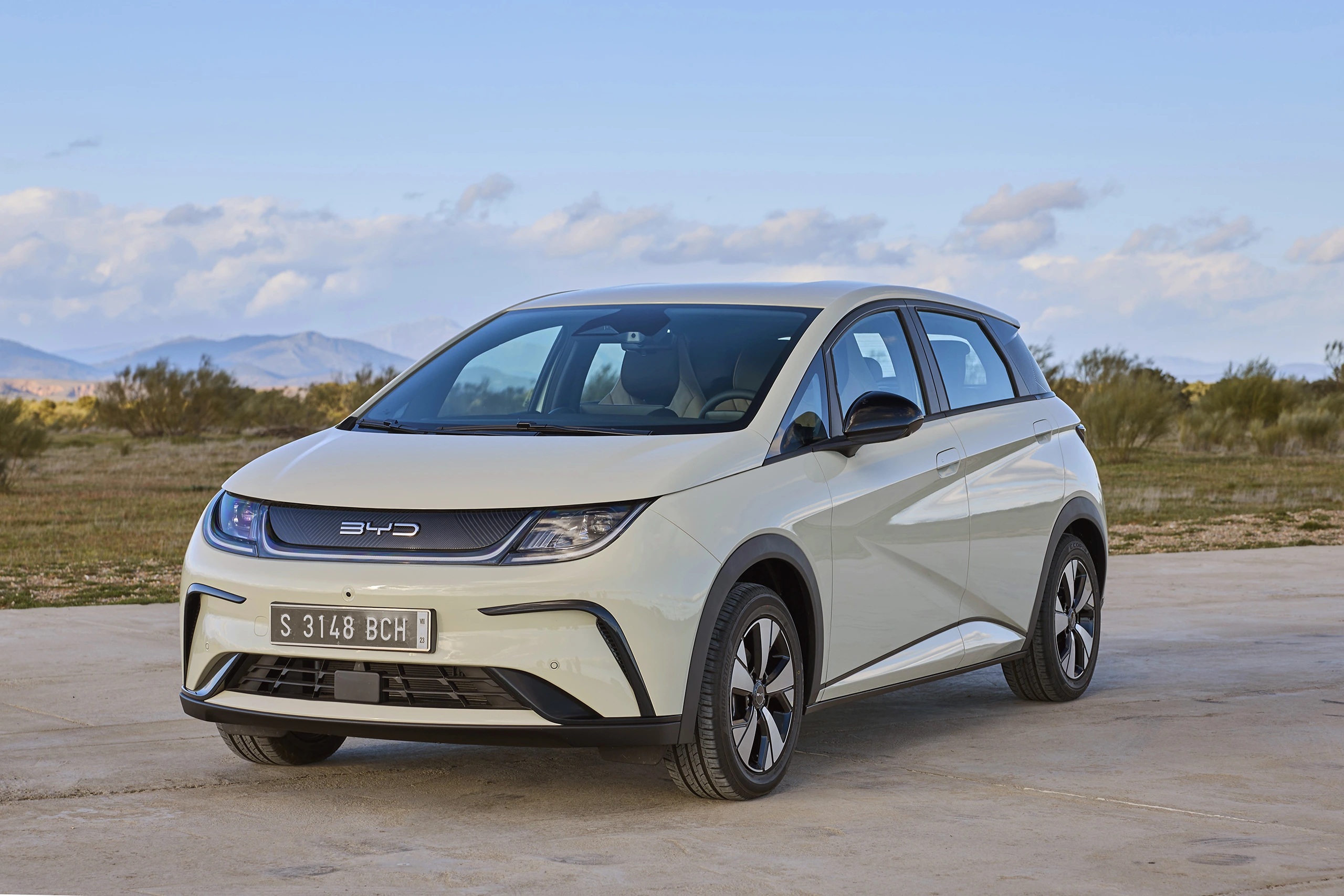 BYD Seal Sedan Listrik Premium - Eksterior Mewah untuk Jabodetabek